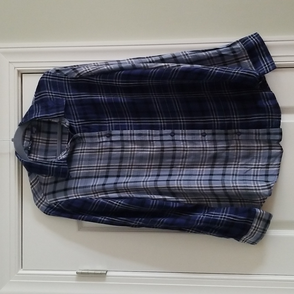 Life Style button down shirt in perfect condition